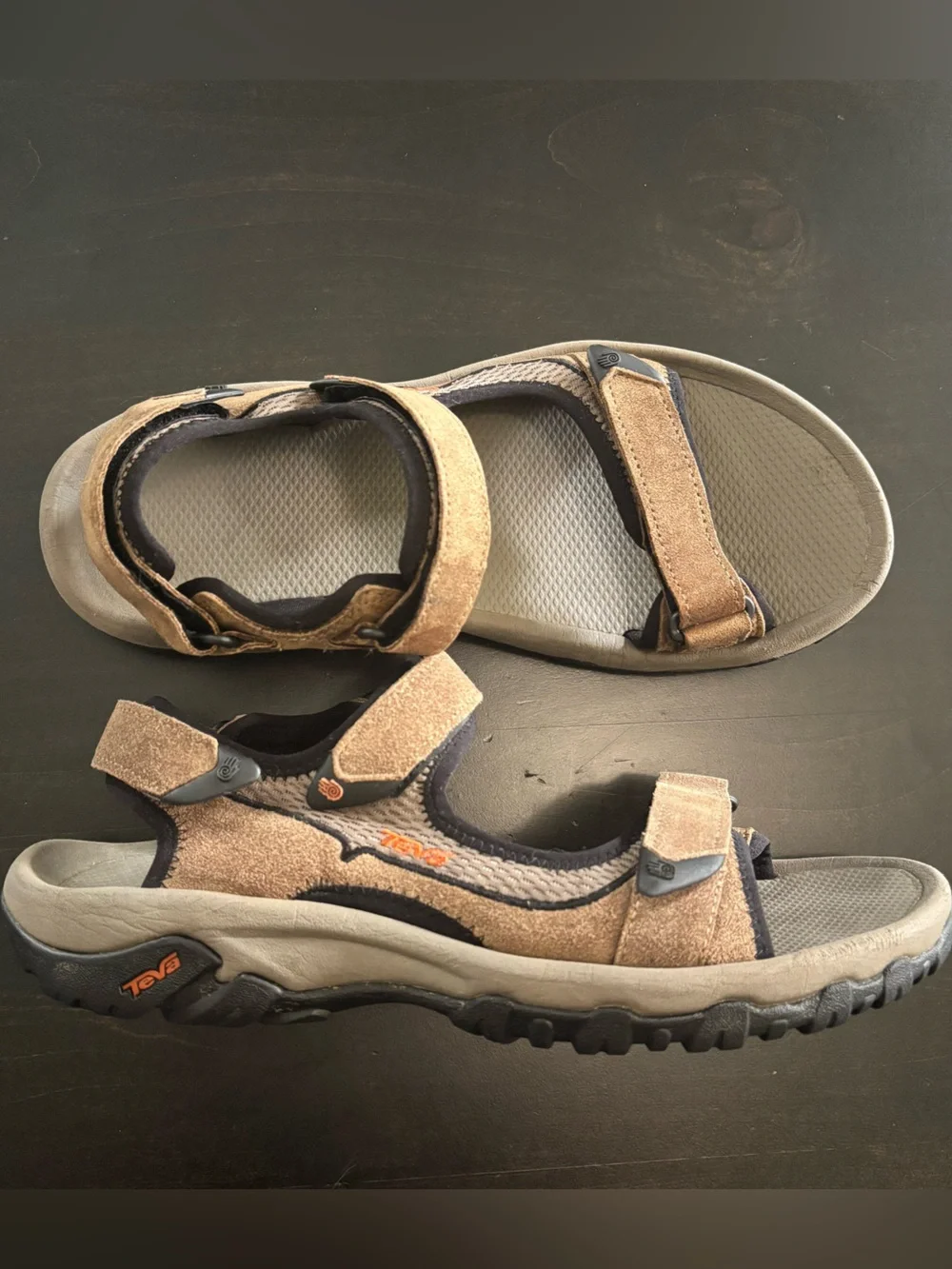 Teva Men’s Size 9 Tan and Black Suede Mozel Sport Sandals EUC